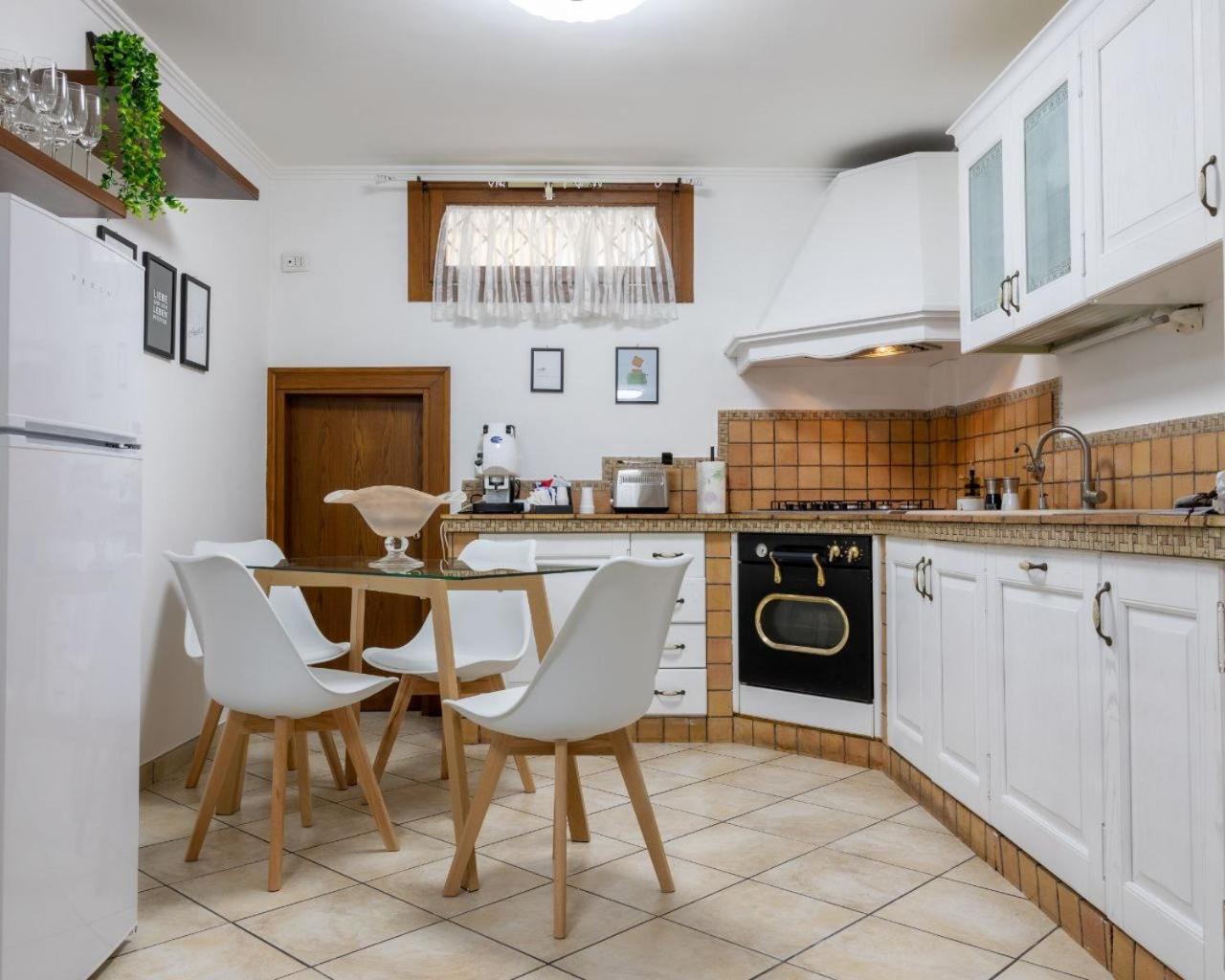 20 Min Aeroporto Fco - Casa Tranquilla Con Parcheggio Esterno Gratuito 阿其利亚 外观 照片